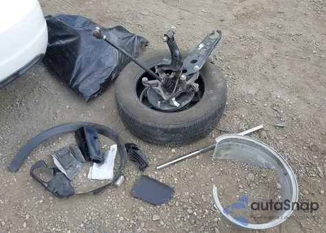 2024 Chevrolet Equinox Awd Lt from USA, damaged, VIN 3GNAXUEG6RL357123